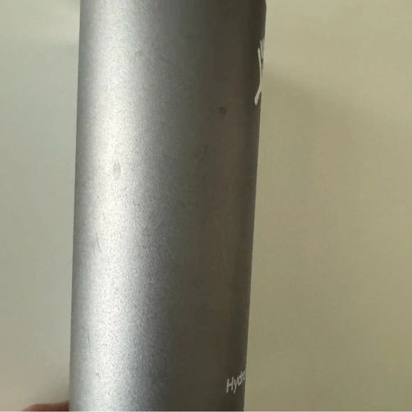 Hydro Flask 20 oz All Around Tumbler with Lid and Straw - Picture 6 of 9